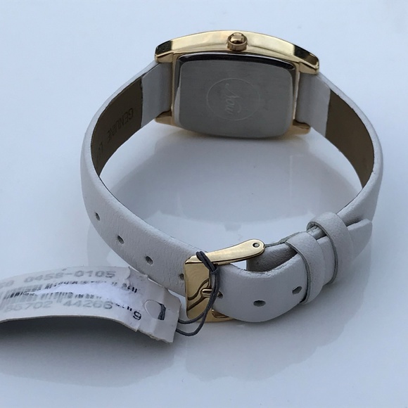 Armitron Now Women Watch Genuine Leather White Ban - Picture 6 of 8